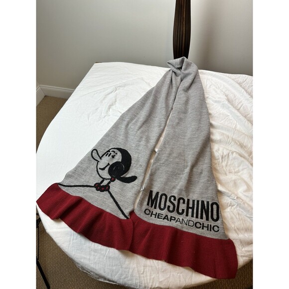 Moschino Cheap And Chic Wool Scarf (Popeye And Olive Oil) - Picture 1 of 7